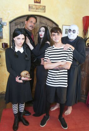 Team Skeet: Family Strokes - Addams Family Orgy